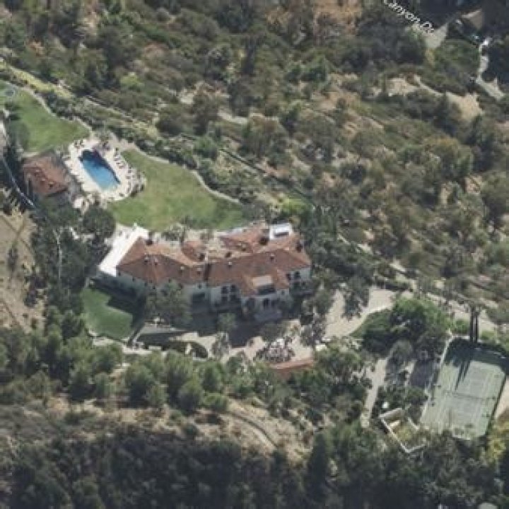 Celeb Homes Hurting On The Real Estate Market