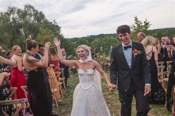 Details On Her Wedding And Spouse