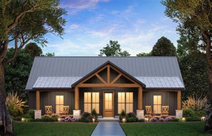 Dreamy Five-Bedroom Modern House Plans For A Comfortable Lifestyle