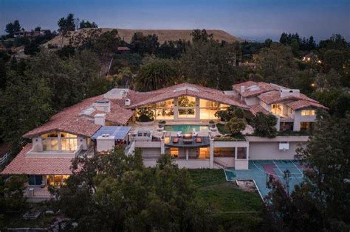 Elon Musk Has Spent $72 Million On His Los Angeles Mansions
