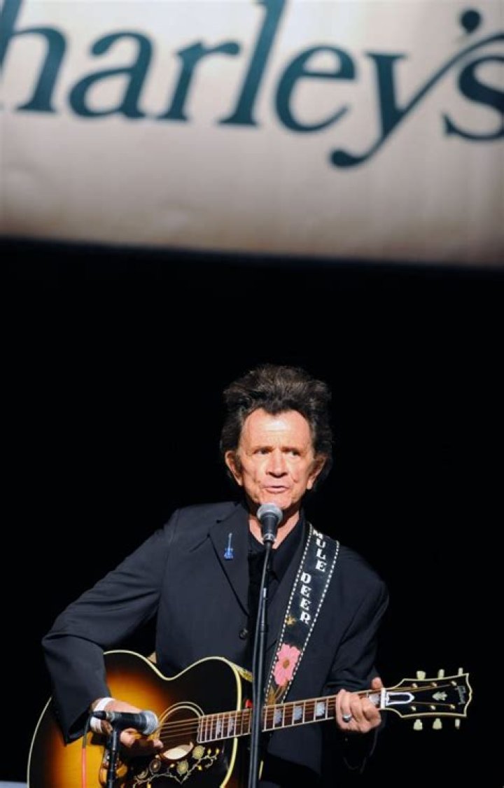 Gary Mule Deer Net Worth