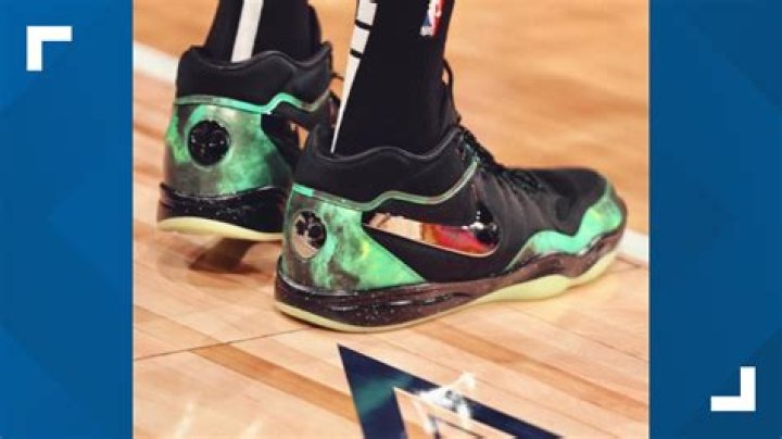 Nobody Wants To Give Lonzo Ball A Shoe Deal, So His Dad Is Releasing His Own Shoe