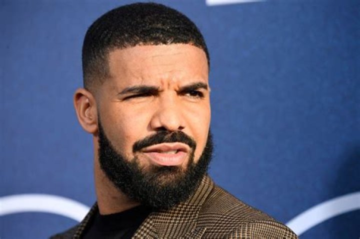 Oil Billionaire T. Boone Pickens One-Ups Drake Over Twitter