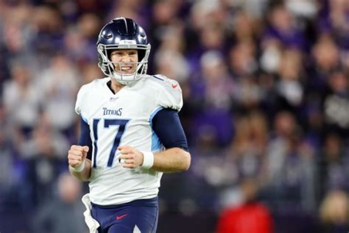 Ryan Tannehill Just Signed A Huge Contract To Remain With The Tennessee Titans