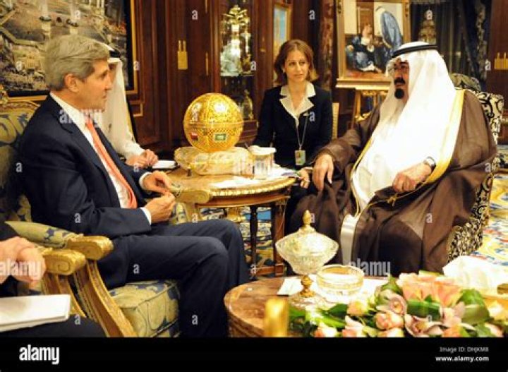 Saudi King Abdullah Dead At 90 - Throne And $18 Billion Net Worth Up For Grabs