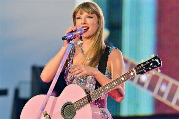 Taylor Swift Just Gave $55 Million To The Workers On Her Current "Eras" Tour