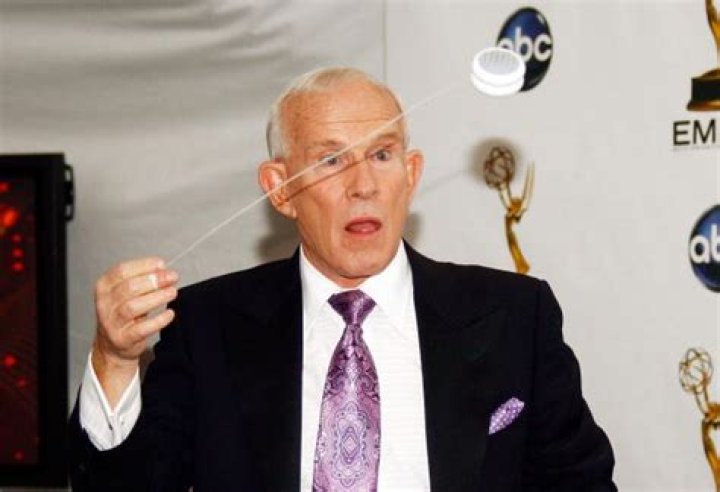 Tom Smothers Net Worth | Celebrity Net Worth